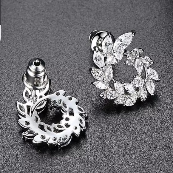 Jewelry - Round Sterling Silver Diamond Leaf Earrings